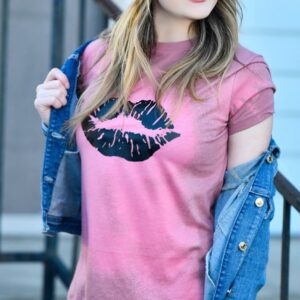 Bleach Dye Lips Tee